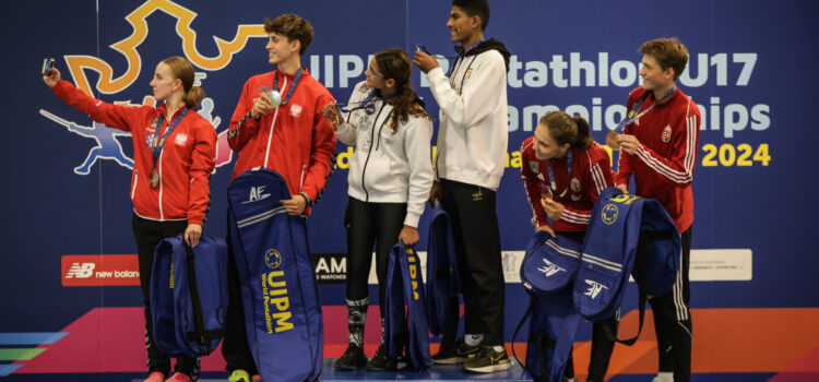 Hanna Jakubowska i Maksymilian Dobosz wicemistrzami świata U17 w sztafecie MIX Hanna Jakubowska i Maksymilian Dobosz wicemistrzami świata U17 w sztafecie MIX